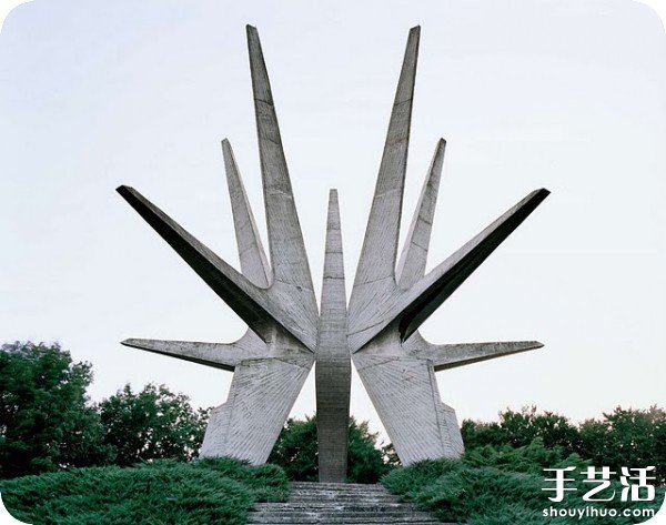 前南斯拉夫：后現(xiàn)代紀(jì)念碑式雕塑作品 -  rpnrmr.com