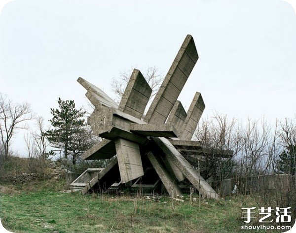 前南斯拉夫：后現(xiàn)代紀(jì)念碑式雕塑作品 -  rpnrmr.com