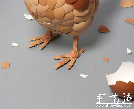 用雞蛋殼手工創(chuàng)作的小母雞 -  rpnrmr.com
