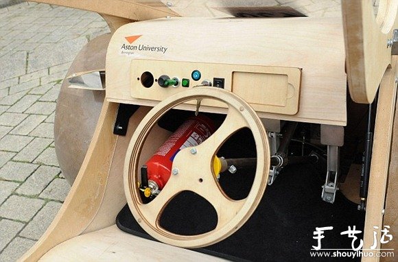 用硬紙板和膠合板DIY制作的賽車 -  rpnrmr.com