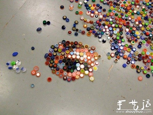 塑料瓶蓋DIY的自畫像 -  rpnrmr.com