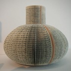 廢棄書籍制作的花瓶、燈具和板凳 -  rpnrmr.com