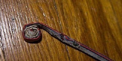 舊報(bào)紙廢物利用DIY制作的鍋墊 -  rpnrmr.com