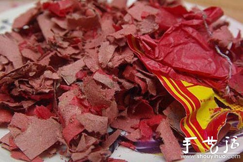 爆竹碎屑做成的紅包 -  rpnrmr.com