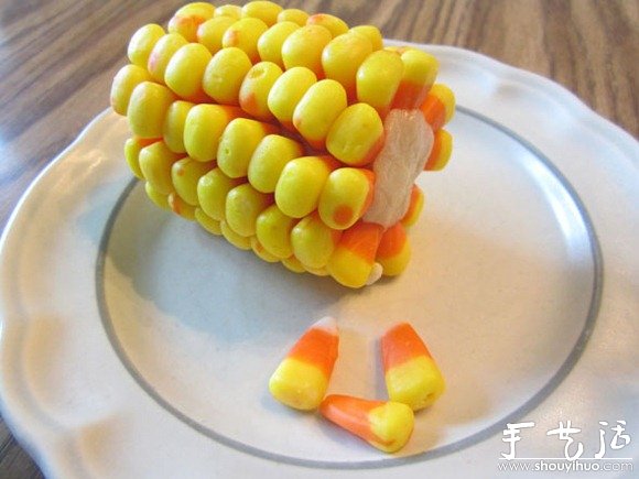 糖果制作的玉米棒 -  rpnrmr.com