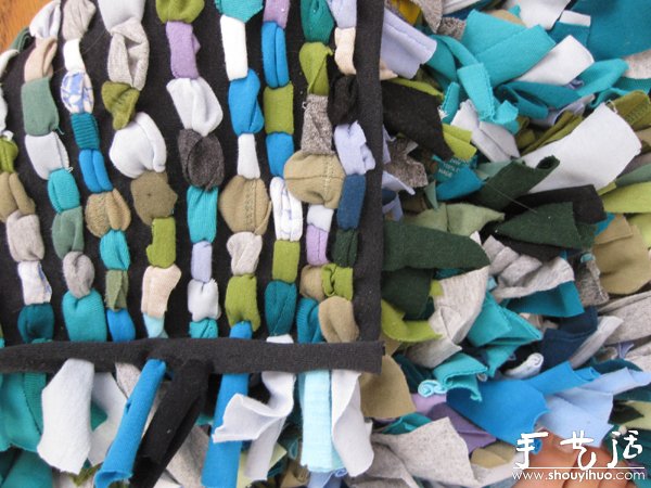舊衣服動手DIY制作腳墊 -  rpnrmr.com