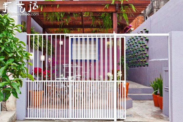DIY墻上的垂直塑料瓶花園 -  rpnrmr.com