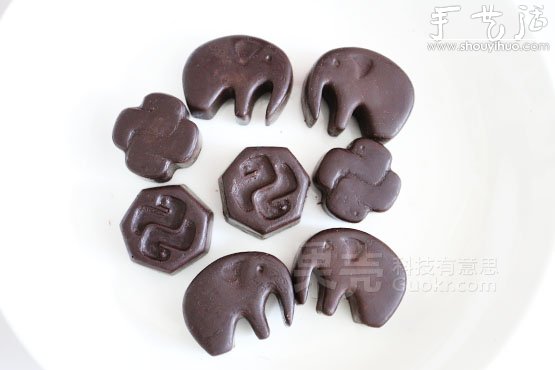 自制巧克力模具的方法 -  rpnrmr.com