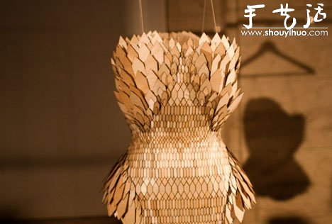 廢棄木屑DIY時(shí)尚服飾 -  rpnrmr.com