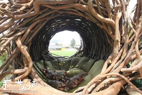 樹枝DIY的超大鳥窩 -  rpnrmr.com