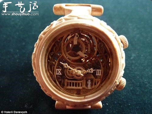 耗時(shí)7個(gè)月用木頭制作的手表 -  rpnrmr.com