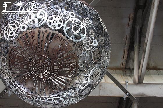 自行車零件制作的華麗吊燈 -  rpnrmr.com