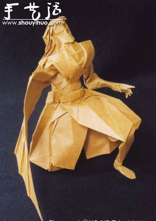 細(xì)致的人物造型折紙藝術(shù)品 -  rpnrmr.com