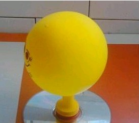 制作能在桌面上游動(dòng)的氣墊船 -  rpnrmr.com