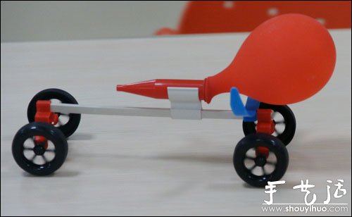 利用氣球制作噴氣式汽車 -  rpnrmr.com