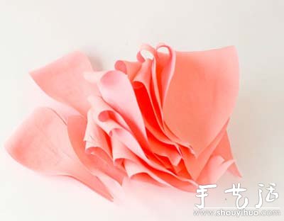 剪紙制作超逼真玫瑰花的教程 -  rpnrmr.com