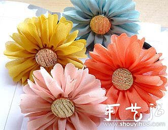 漂亮布藝花朵的手工制作教程 -  rpnrmr.com