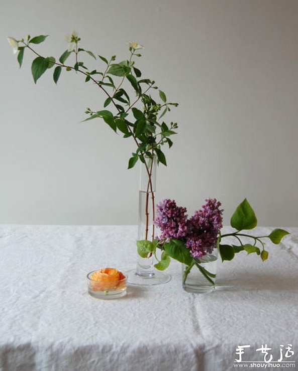 玻璃瓶作為容器的插花教程 -  rpnrmr.com