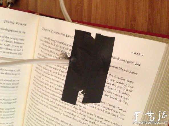 書本制作濃厚藝術(shù)氣息的臺燈 -  rpnrmr.com