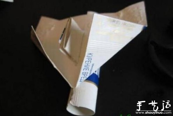 煙盒手工DIY紙模飛機的教程 -  rpnrmr.com