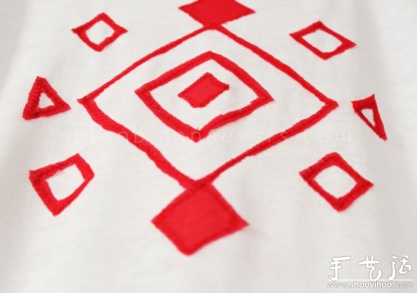 白T恤改造個(gè)性T恤的教程 -  rpnrmr.com