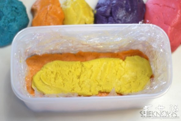 肚子里裝滿MM豆的彩虹小動(dòng)物做法 -  rpnrmr.com