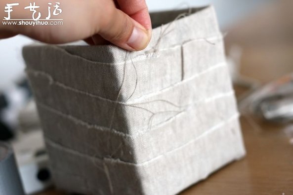 牛奶盒和布條廢物利用DIY吊籃盆栽 -  rpnrmr.com