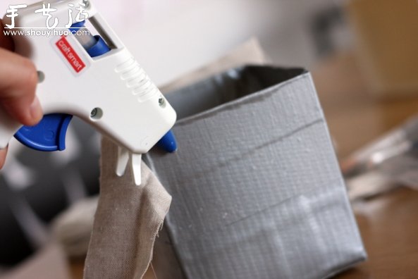 牛奶盒和布條廢物利用DIY吊籃盆栽 -  rpnrmr.com