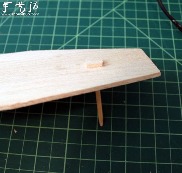 創(chuàng)意衣架燈手工DIY -  rpnrmr.com