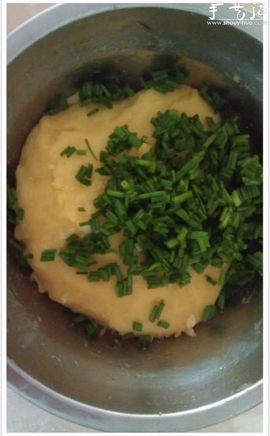 手工美食蔥油小餅DIY制作 -  rpnrmr.com