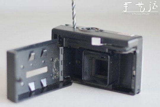 舊相機(jī)DIY改裝成iPhone手機(jī)充電插座 -  rpnrmr.com