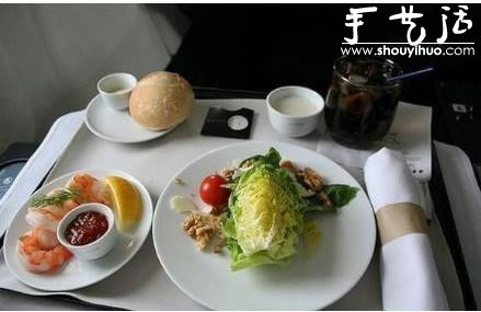 世界各地各個航空公司頭等艙的餐飲照片 -  rpnrmr.com