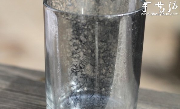 玻璃杯美化教程：在玻璃杯表面噴出星云圖案! -  rpnrmr.com
