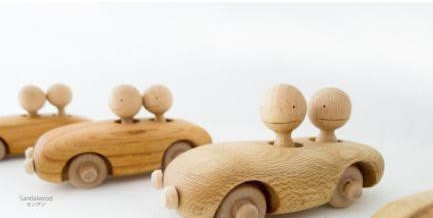 純木手工制作的玩具車 -  rpnrmr.com
