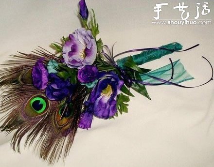 孔雀羽毛手工制作的新郎胸花 -  rpnrmr.com