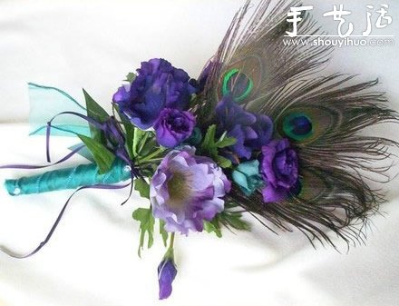 孔雀羽毛手工制作的新郎胸花 -  rpnrmr.com