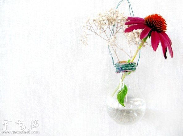 燈泡廢物利用DIY時(shí)尚花瓶的教程 -  rpnrmr.com