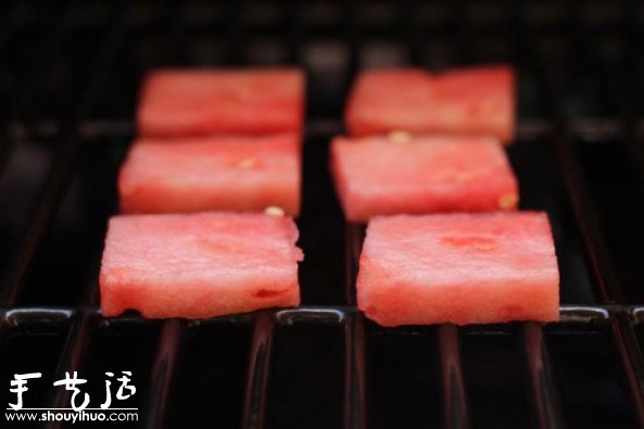 創(chuàng)意美食DIY——西瓜烤串 -  rpnrmr.com