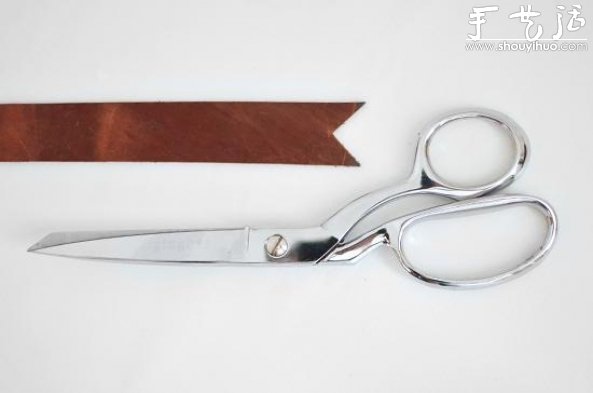 木箱子手工DIY皮革手柄工具箱的教程 -  rpnrmr.com