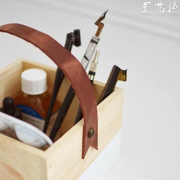 木箱子手工DIY皮革手柄工具箱的教程 -  rpnrmr.com