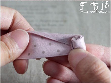 教你如何制作玫瑰花發(fā)繩發(fā)飾 -  rpnrmr.com