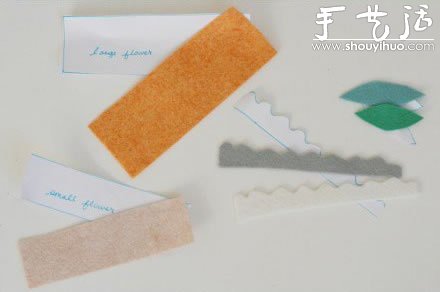 手工布藝制作帶綠葉的花朵 -  rpnrmr.com