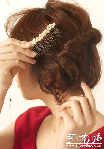 短發(fā)女生俏皮短卷發(fā)DIY教程 -  rpnrmr.com