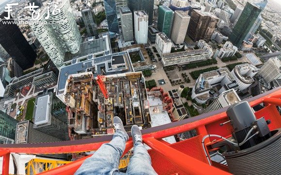 城市最高點(diǎn)的俯拍視角 -  rpnrmr.com