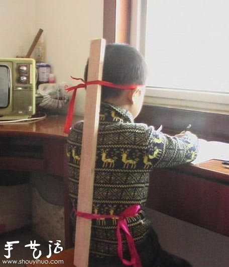 培養(yǎng)小孩坐姿的牛逼創(chuàng)意！ -  rpnrmr.com