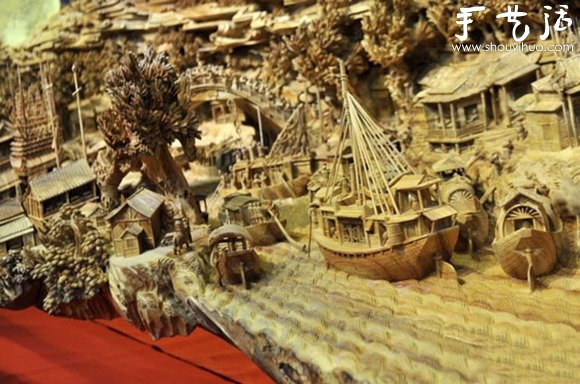世界上最長的手工木雕 -  rpnrmr.com