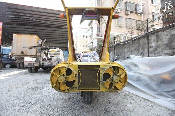 牛人DIY改裝“土跑車” -  rpnrmr.com