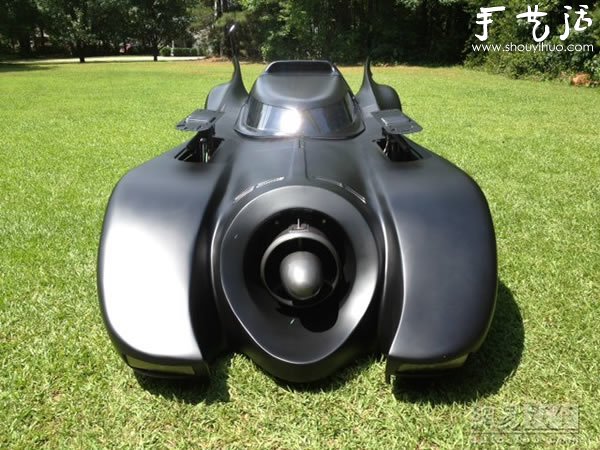 美國大叔破車改造 自制蝙蝠俠戰(zhàn)車 -  rpnrmr.com