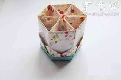 折紙筆筒的手工制作方法 -  rpnrmr.com