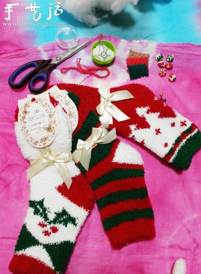毛絨襪子DIY制作“圣誕兔”玩偶 -  rpnrmr.com